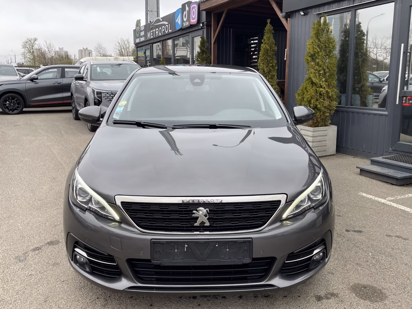 Peugeot 308 фото 2