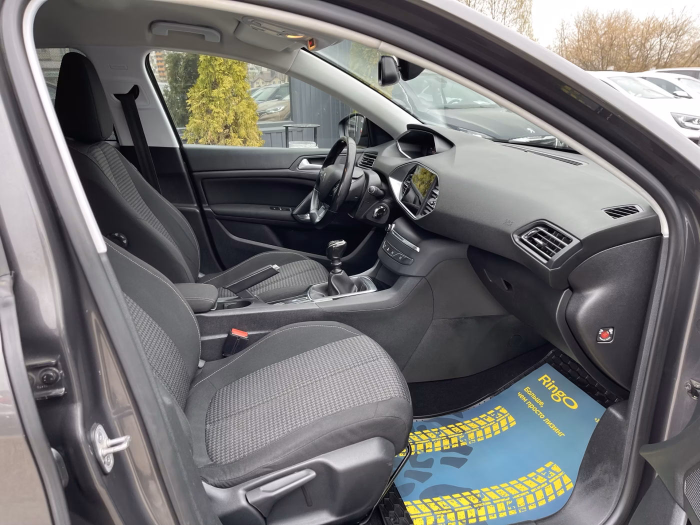 Peugeot 308 фото 18
