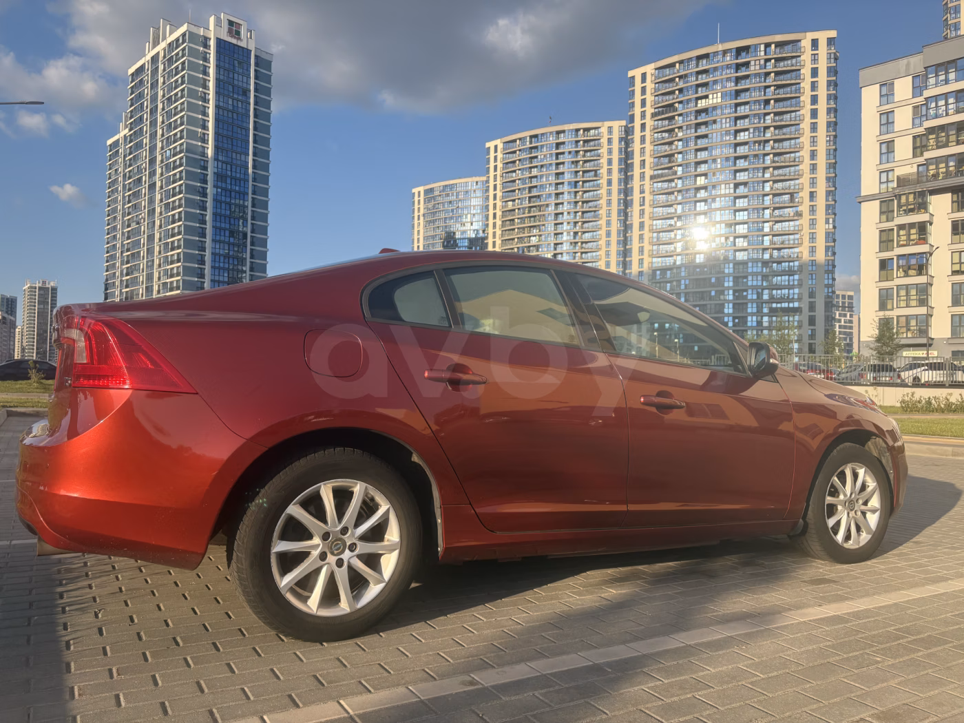Volvo S60 фото 2