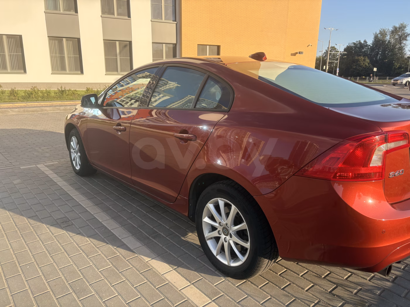 Volvo S60 фото 4