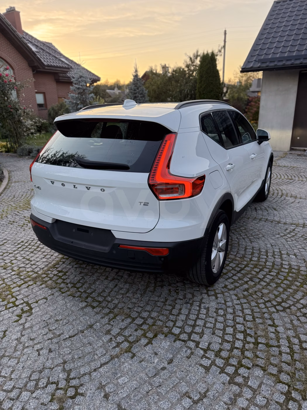 Volvo XC40 фото 9