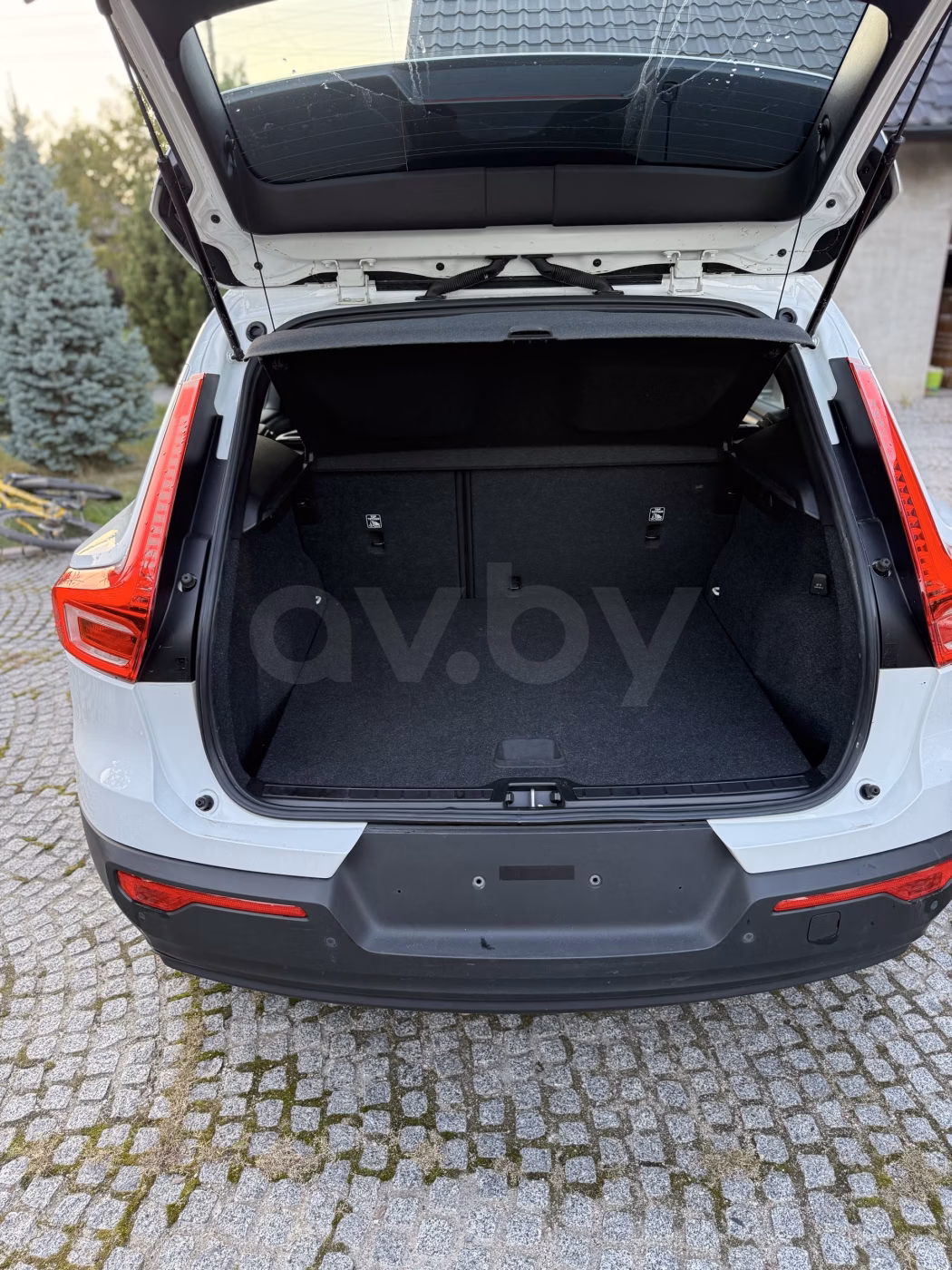 Volvo XC40 фото 14