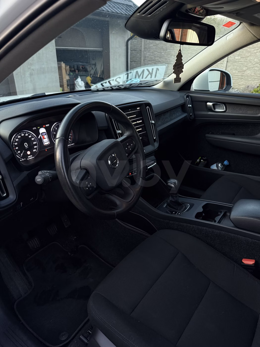 Volvo XC40 фото 18