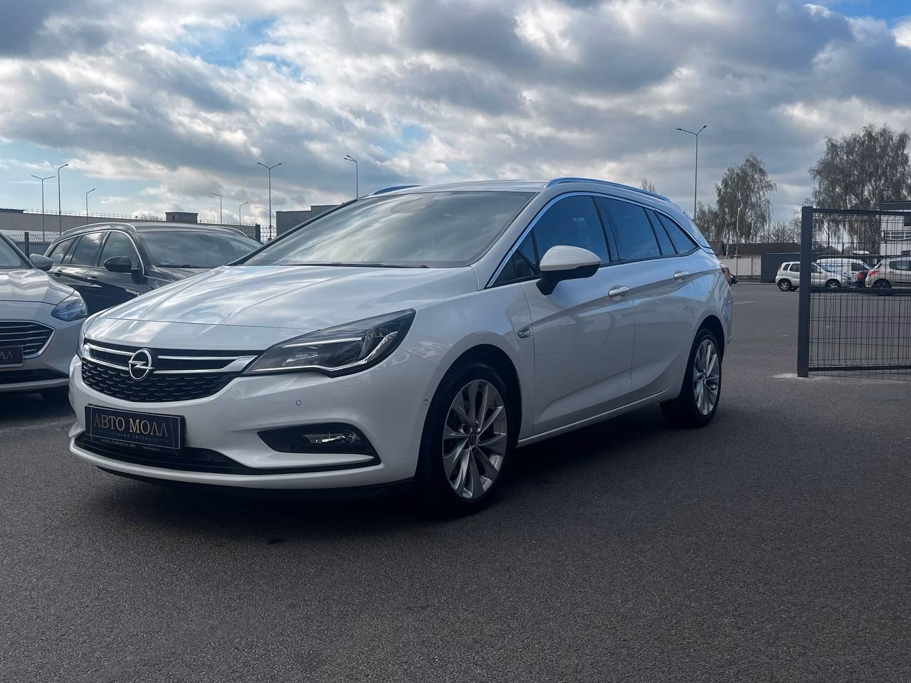 Opel Astra фото 8