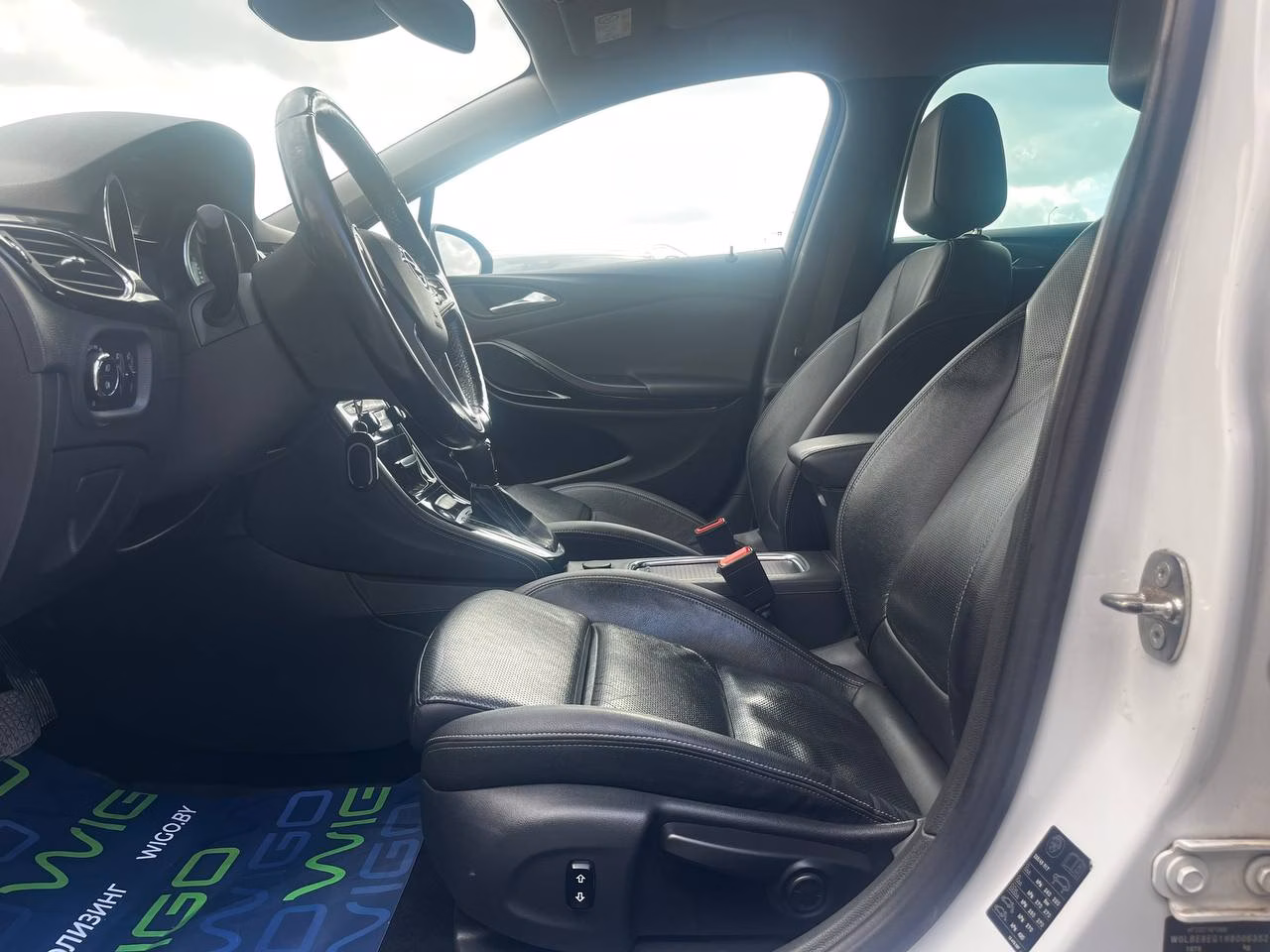 Opel Astra фото 10