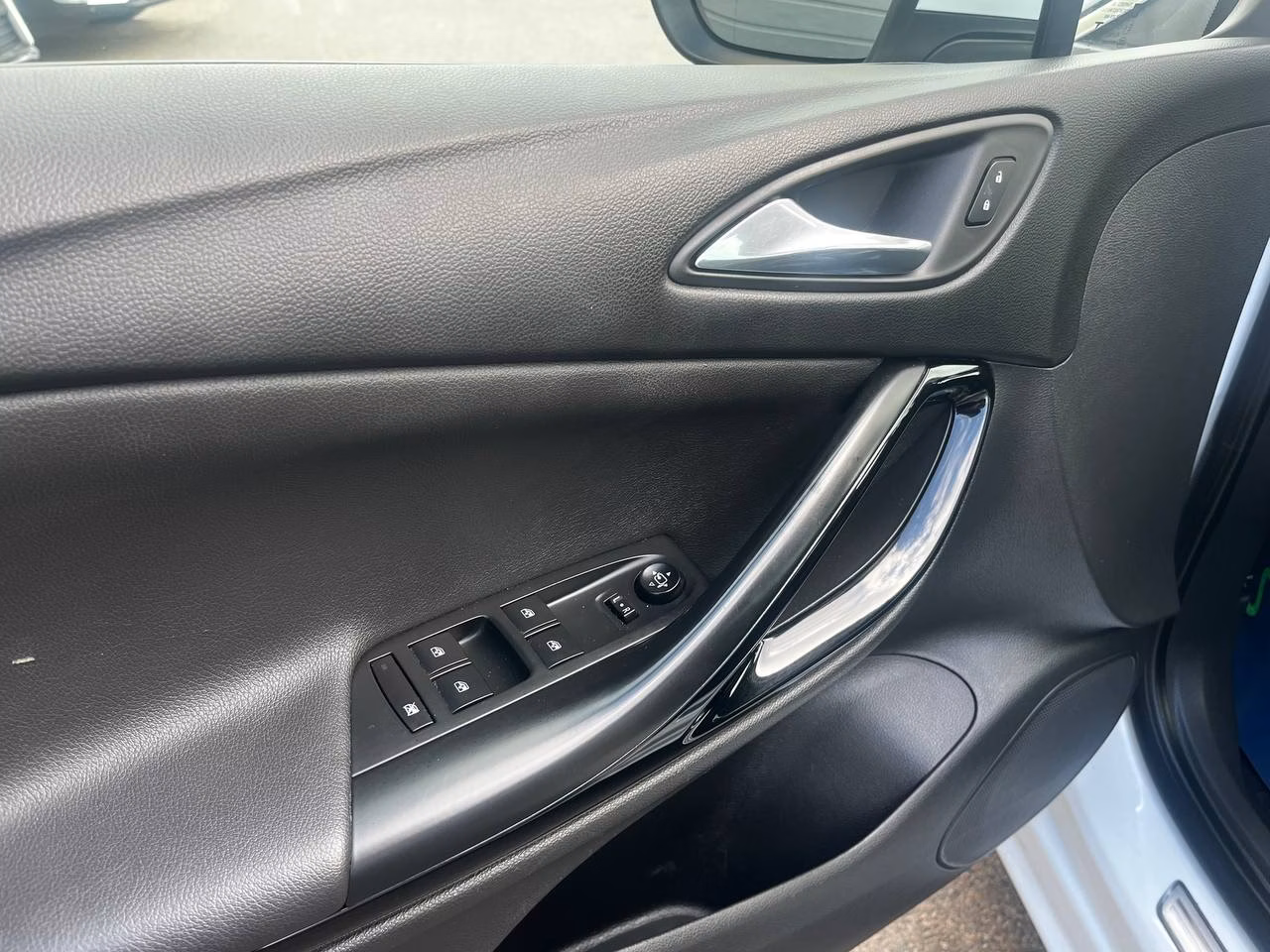 Opel Astra фото 11