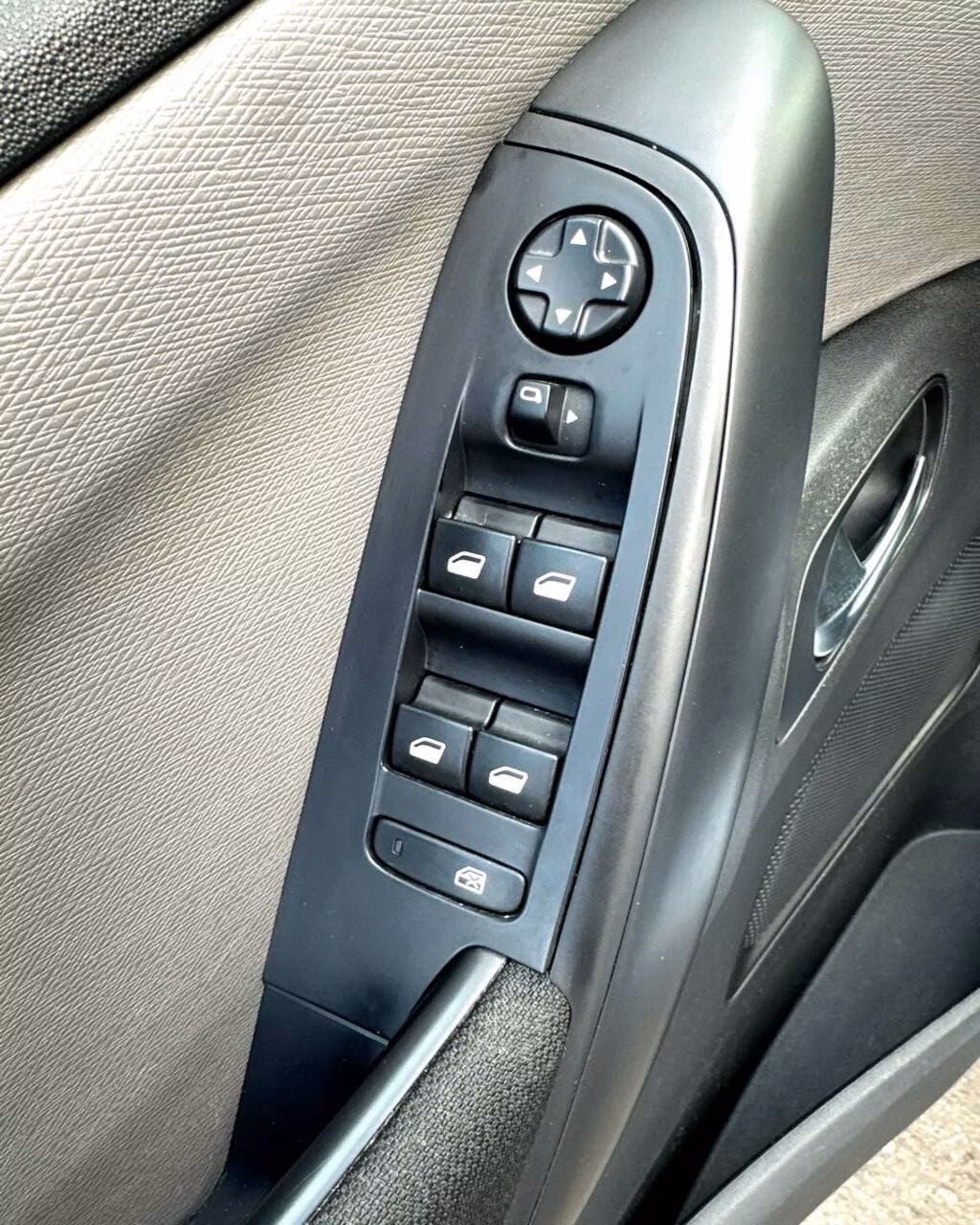 Citroen C4 Picasso фото 17