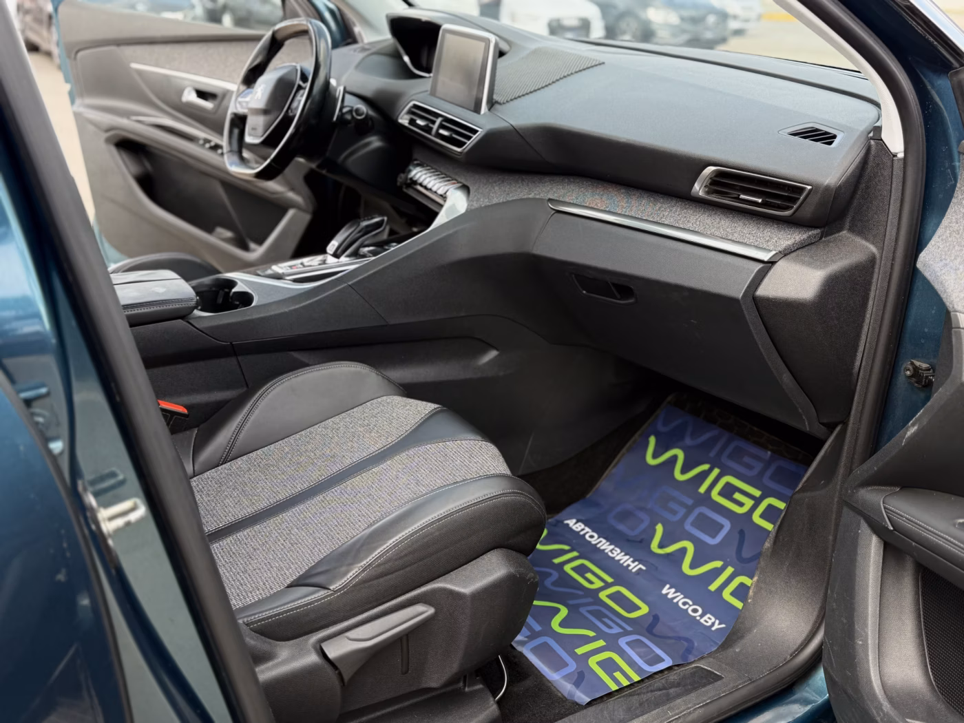 Peugeot 5008 фото 10