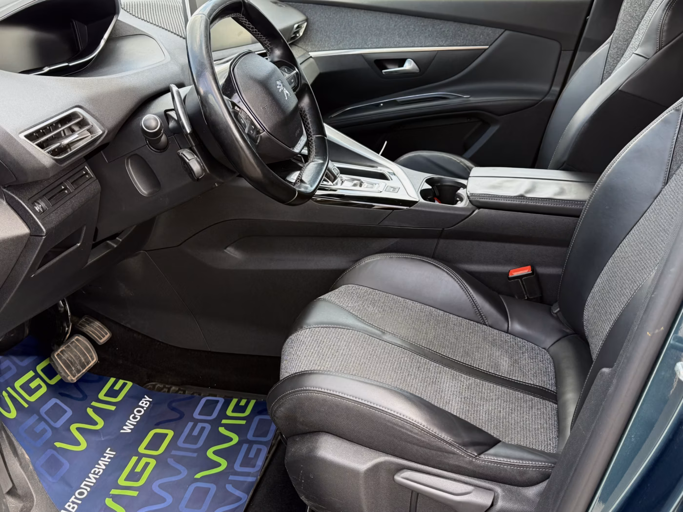 Peugeot 5008 фото 11
