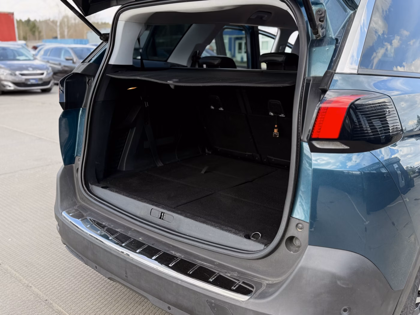 Peugeot 5008 фото 16