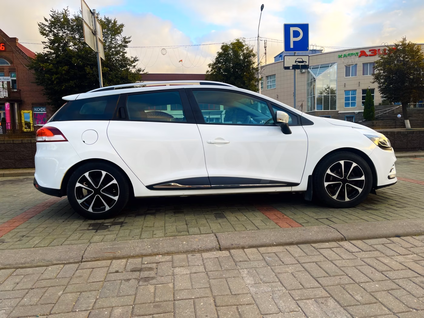 Renault Clio фото 5