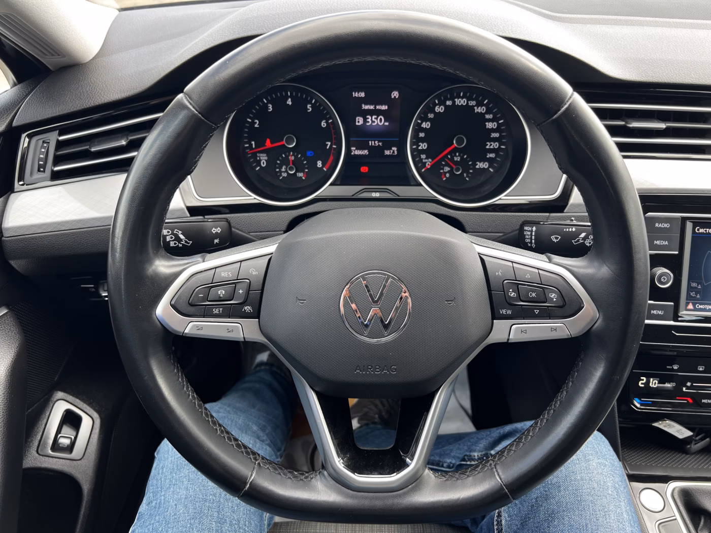 Volkswagen Passat фото 16
