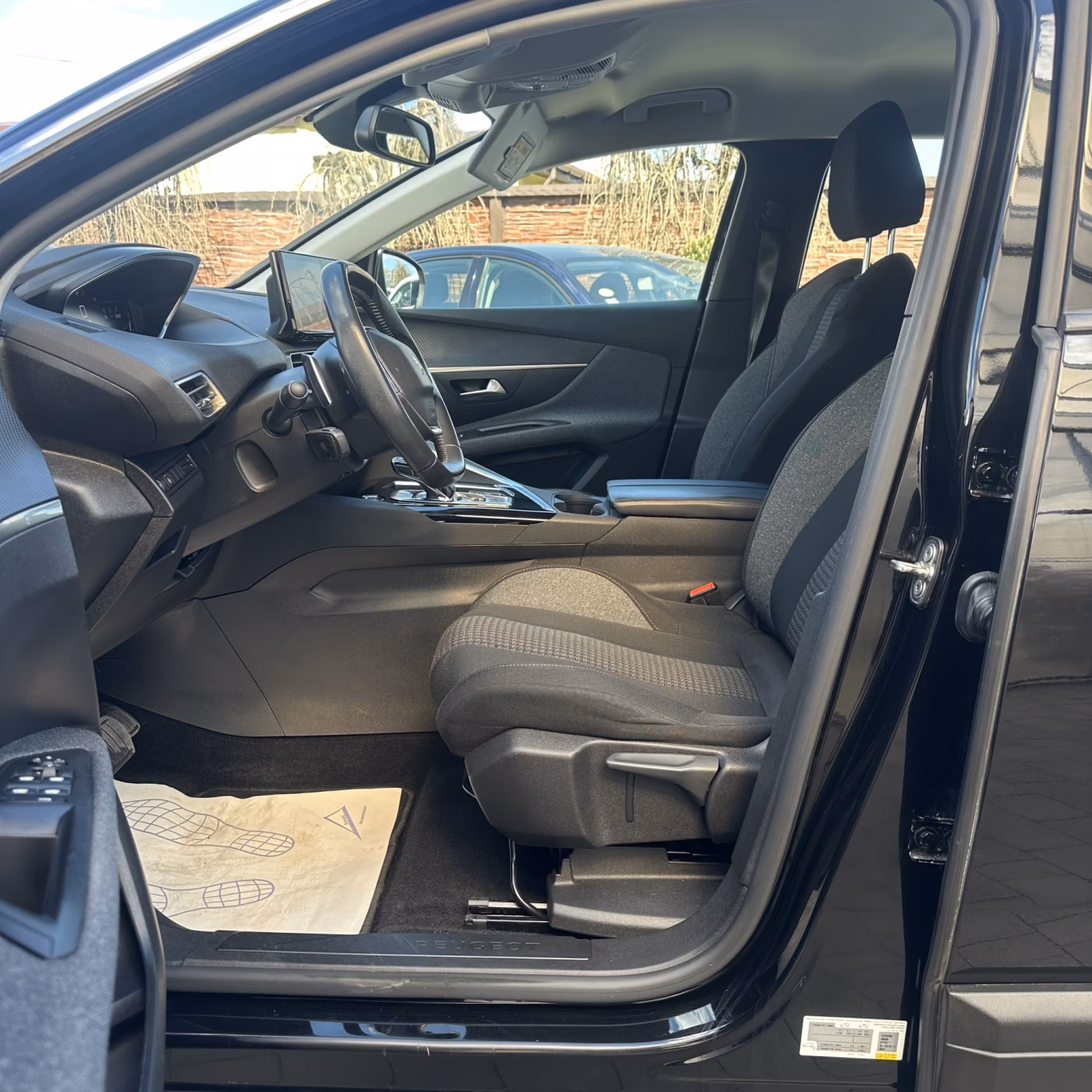 Peugeot 3008 фото 12