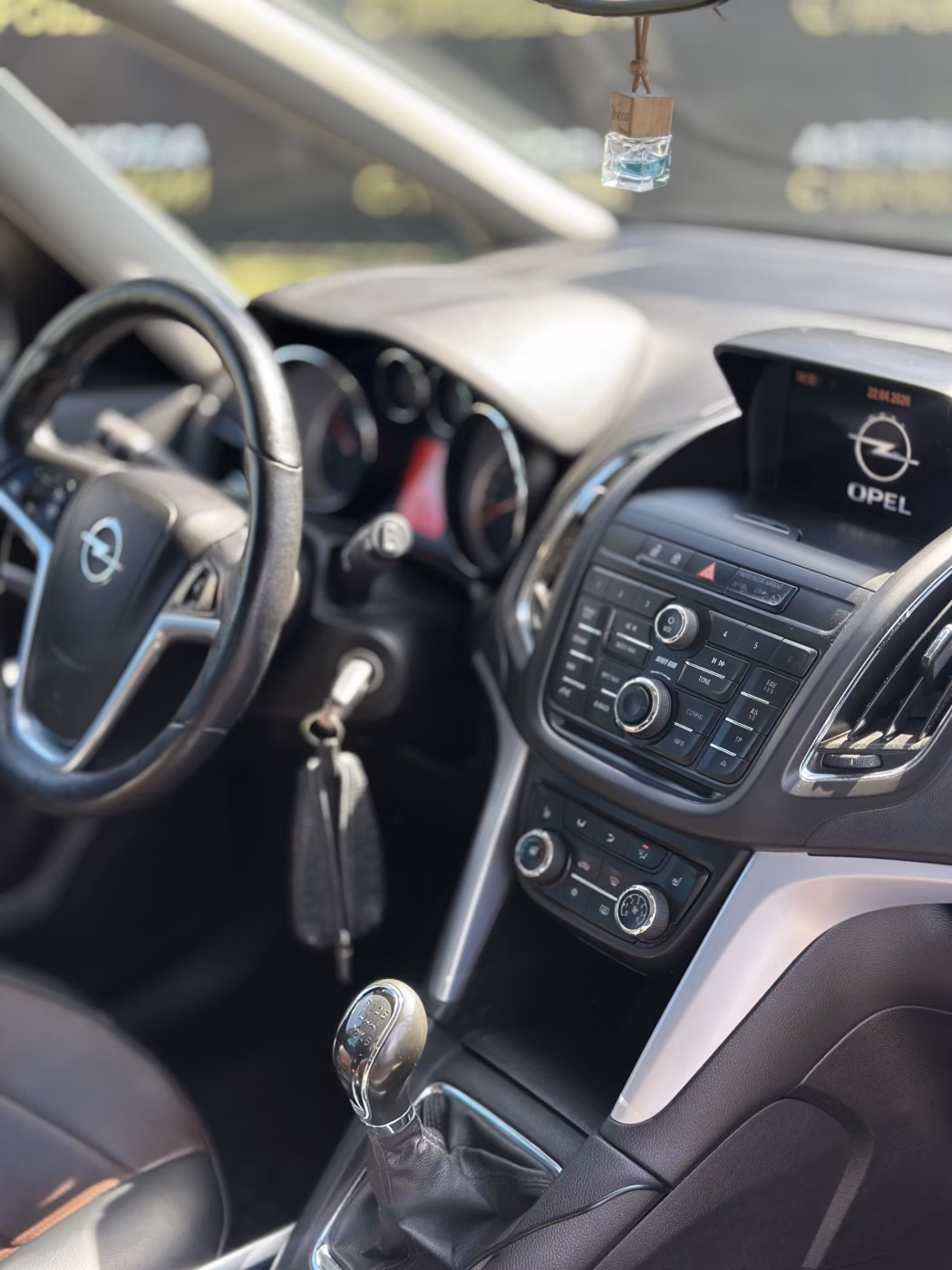 Opel Zafira фото 13