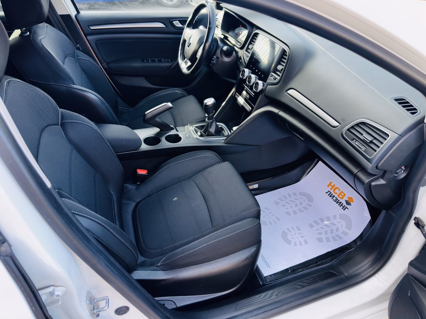 Renault Megane фото 8