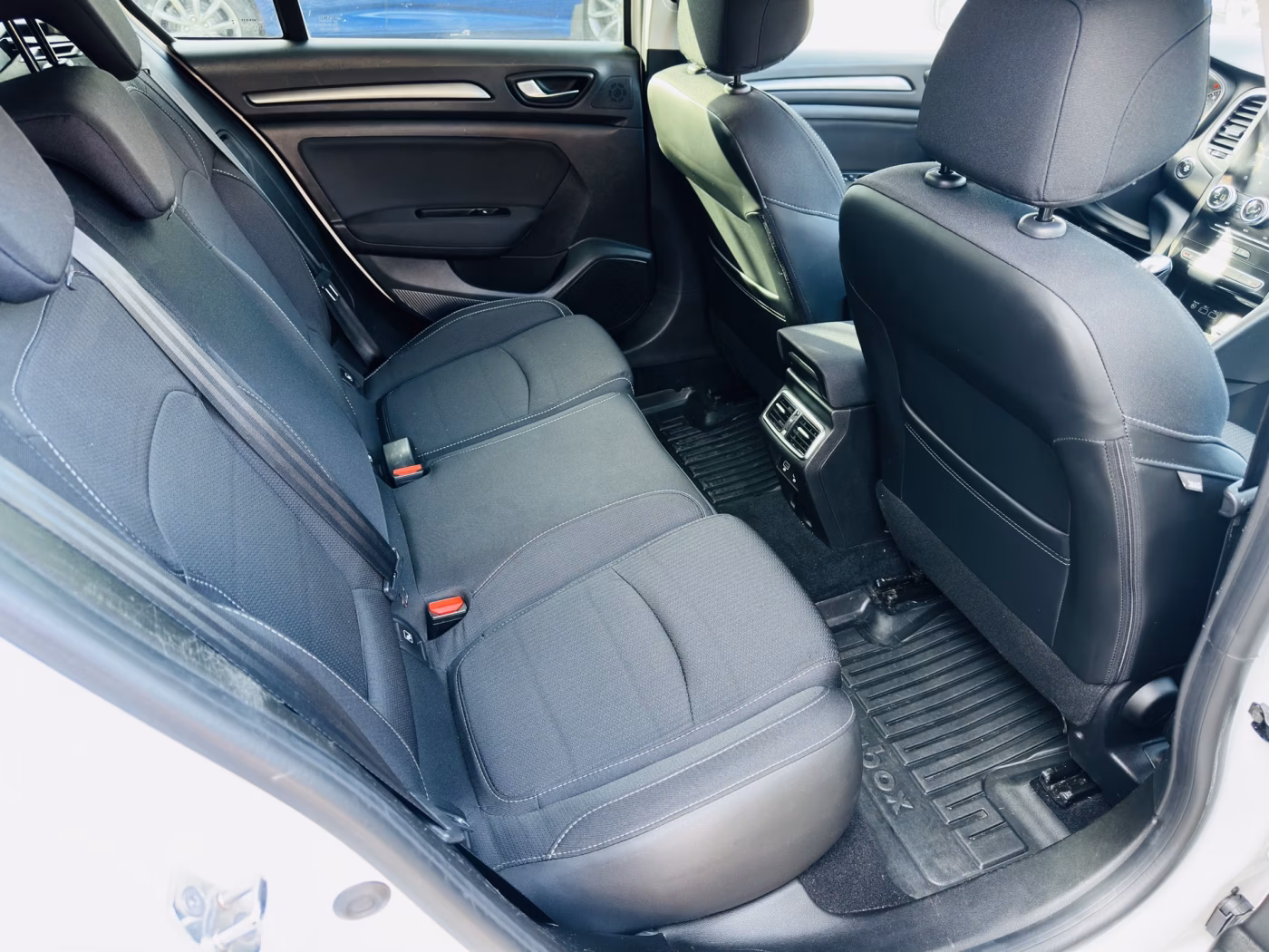 Renault Megane фото 12