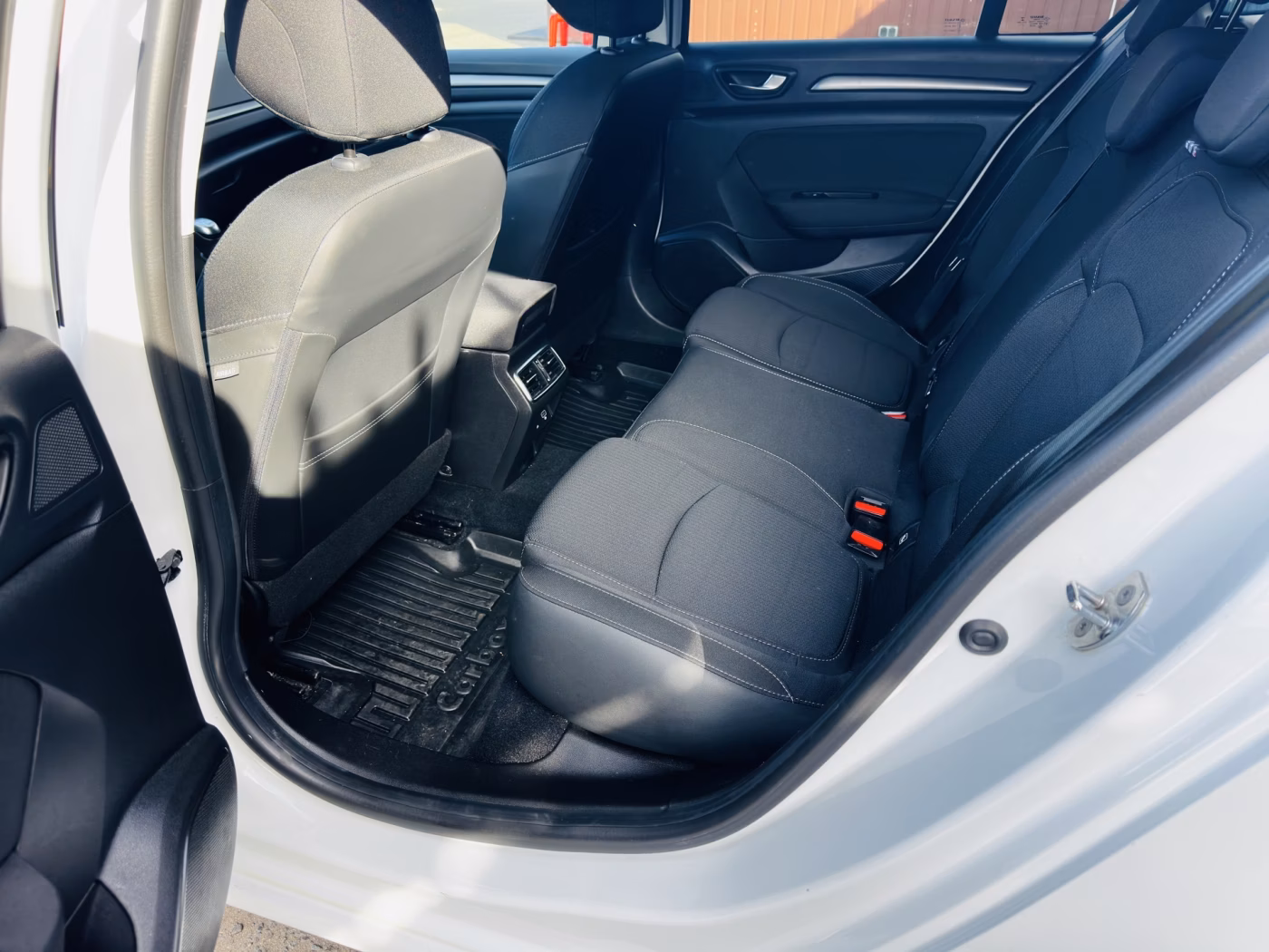 Renault Megane фото 13