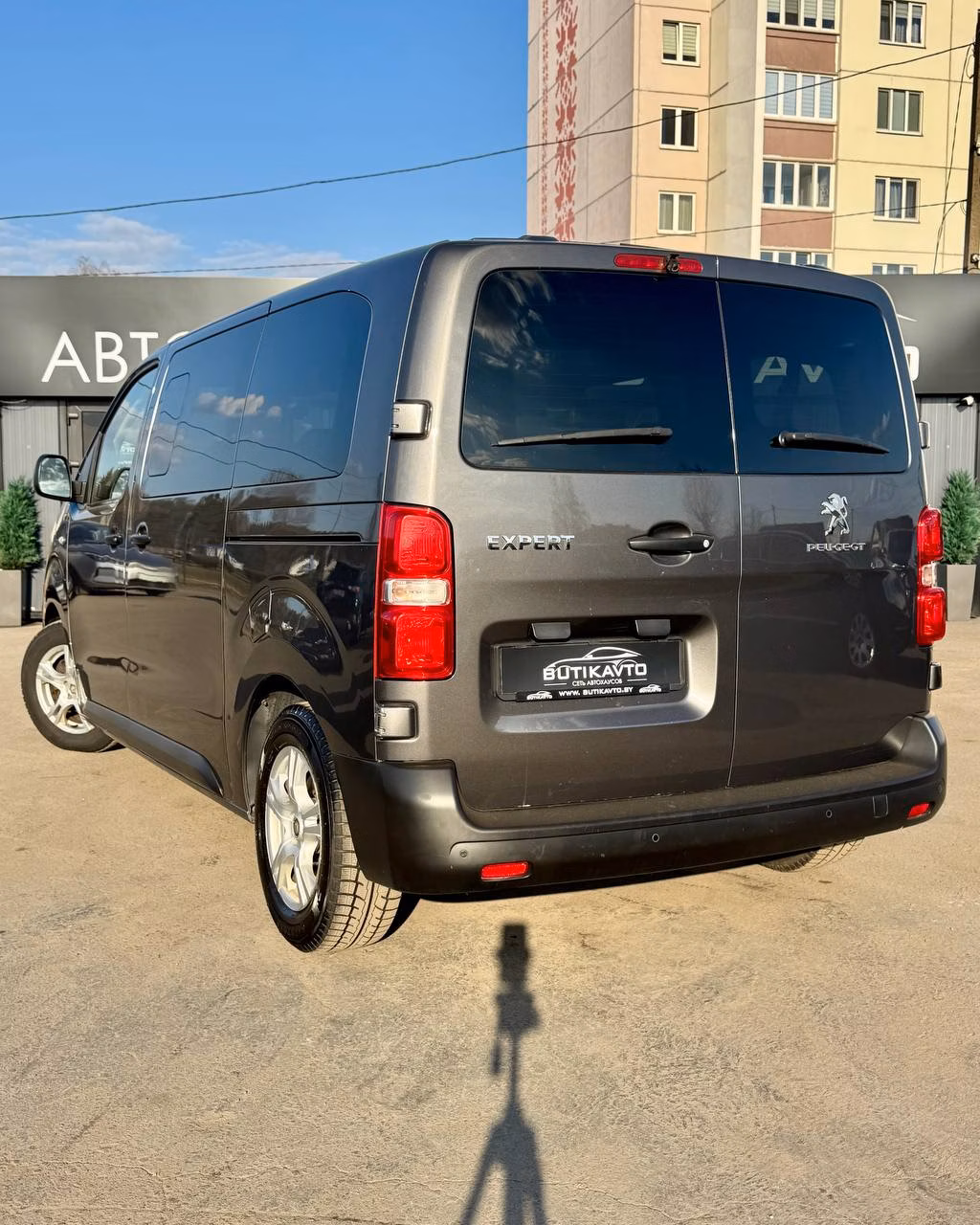 Peugeot Traveller фото 5