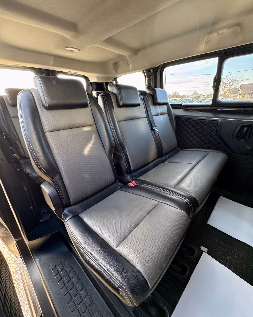 Peugeot Traveller фото 13