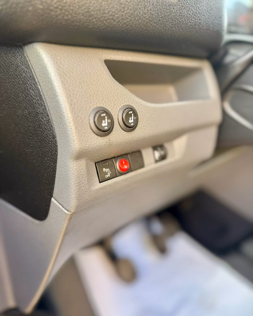Peugeot Traveller фото 17