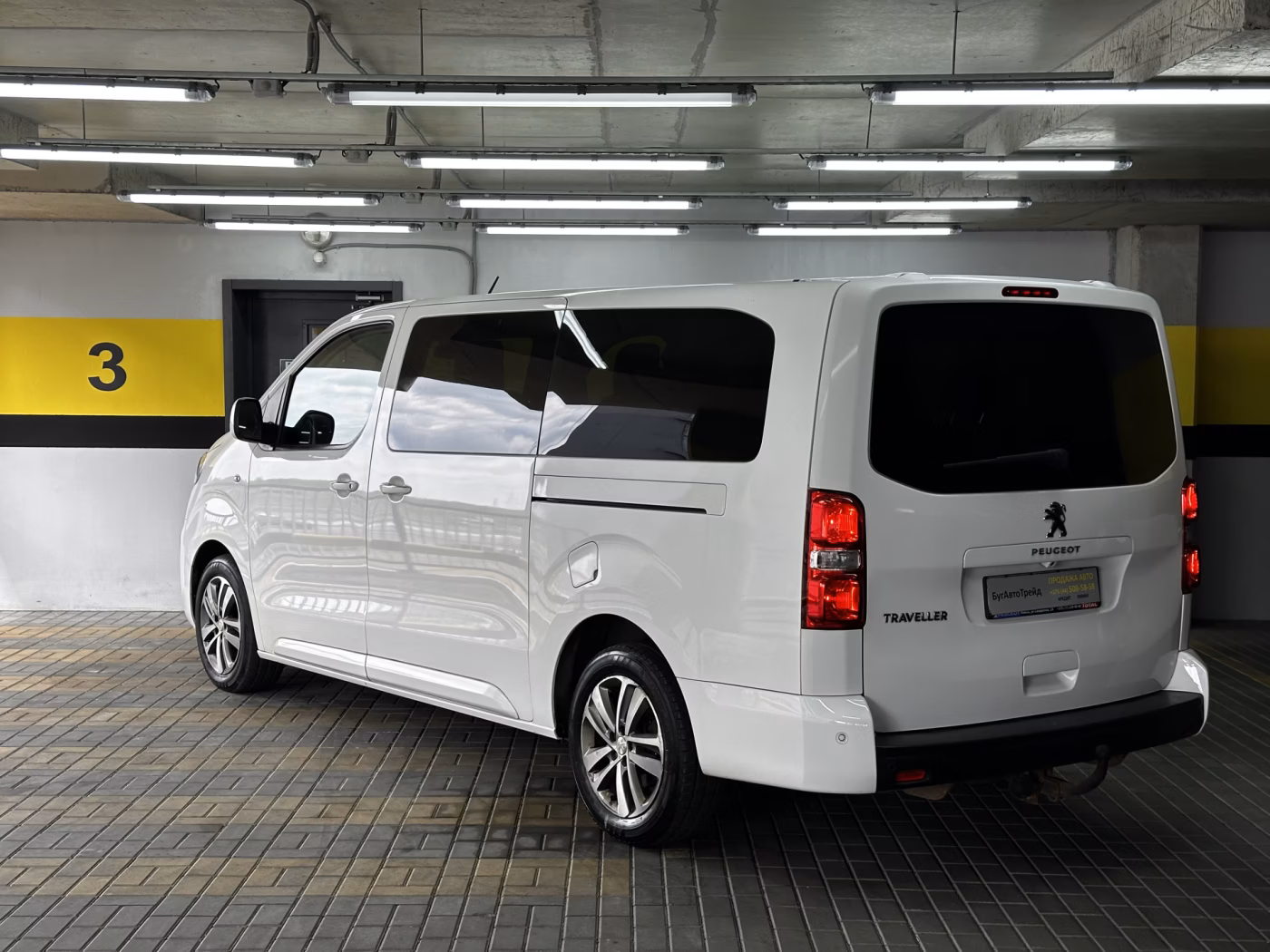 Peugeot Traveller фото 5