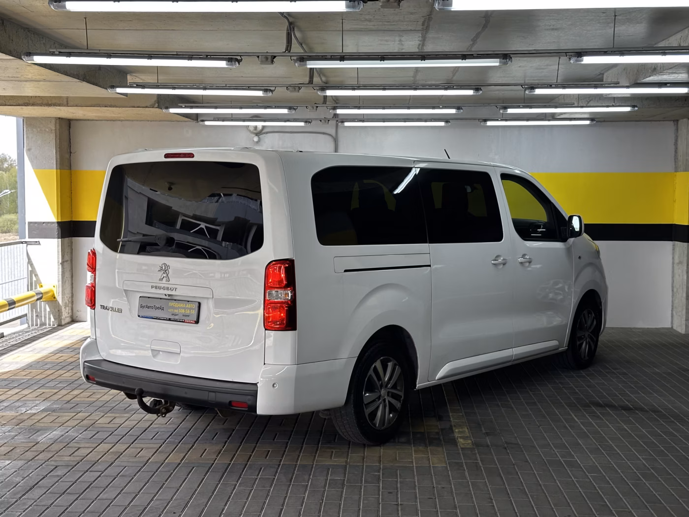 Peugeot Traveller фото 7