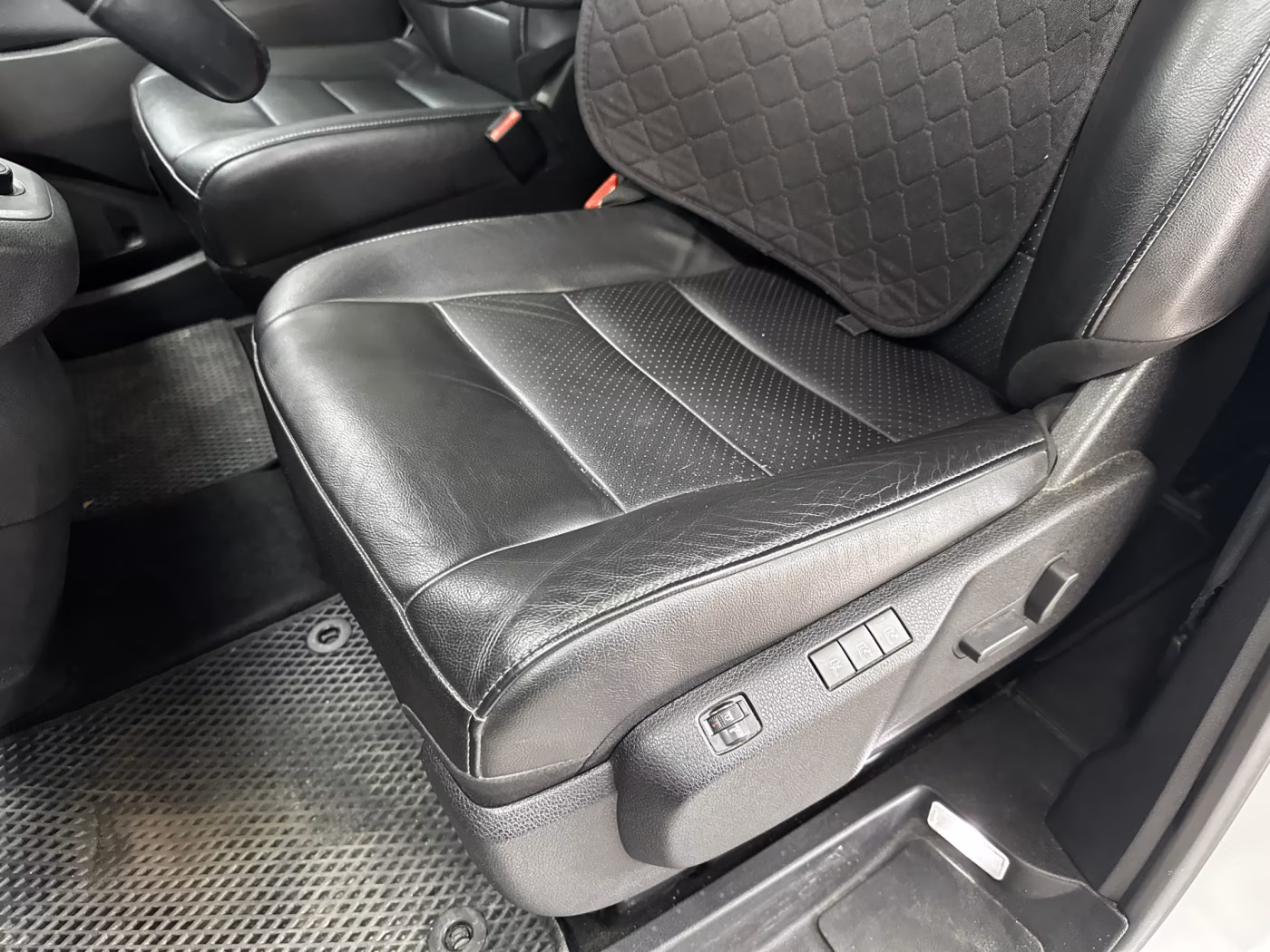 Peugeot Traveller фото 17