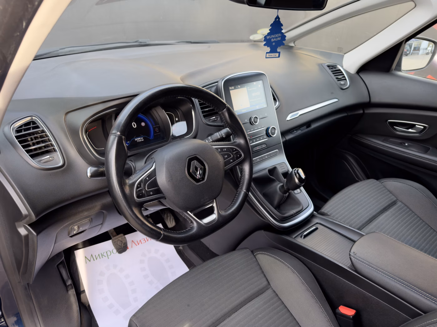 Renault Grand Scenic фото 11