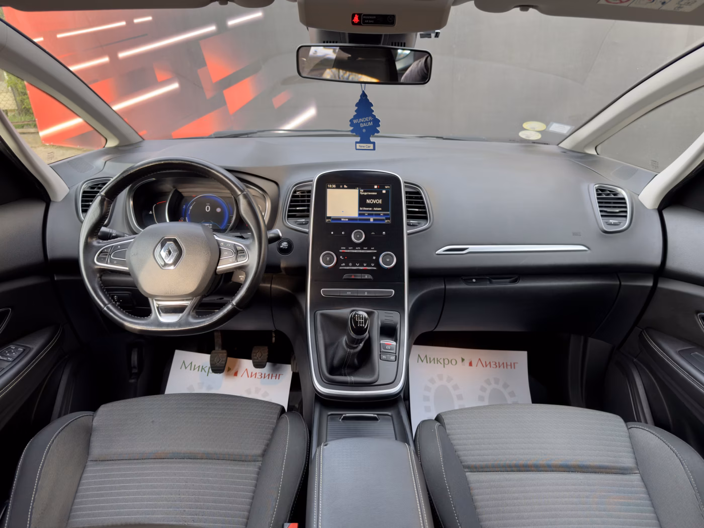 Renault Grand Scenic фото 12