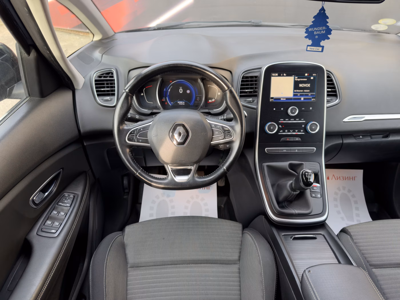 Renault Grand Scenic фото 13