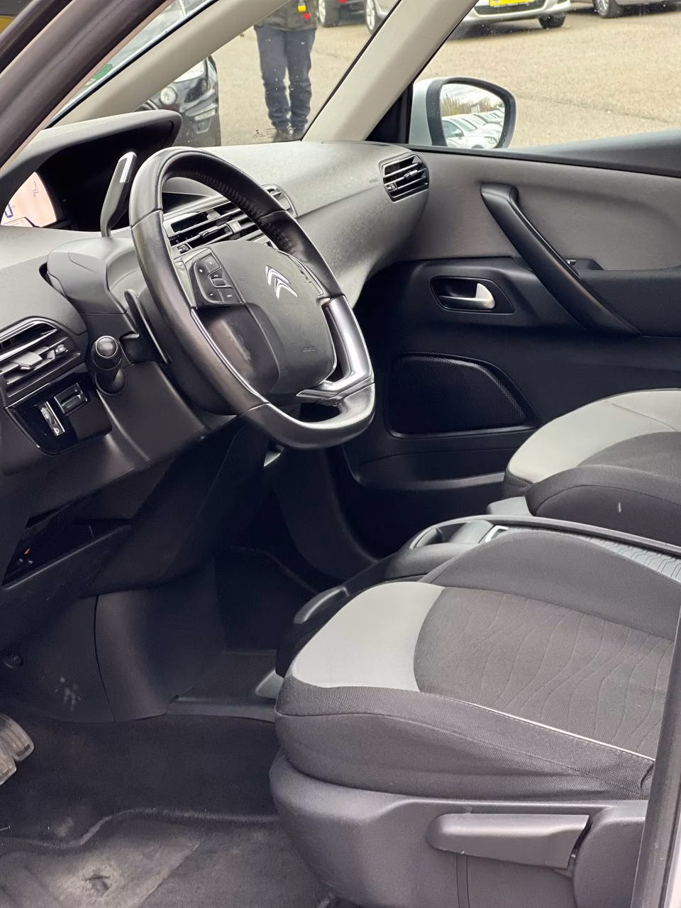 Citroen C4 Grand Picasso фото 10