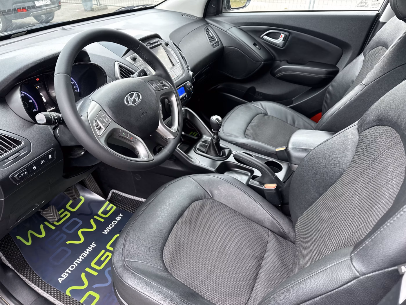 Hyundai ix35 фото 8