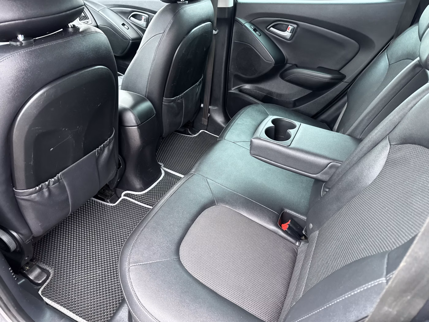 Hyundai ix35 фото 9