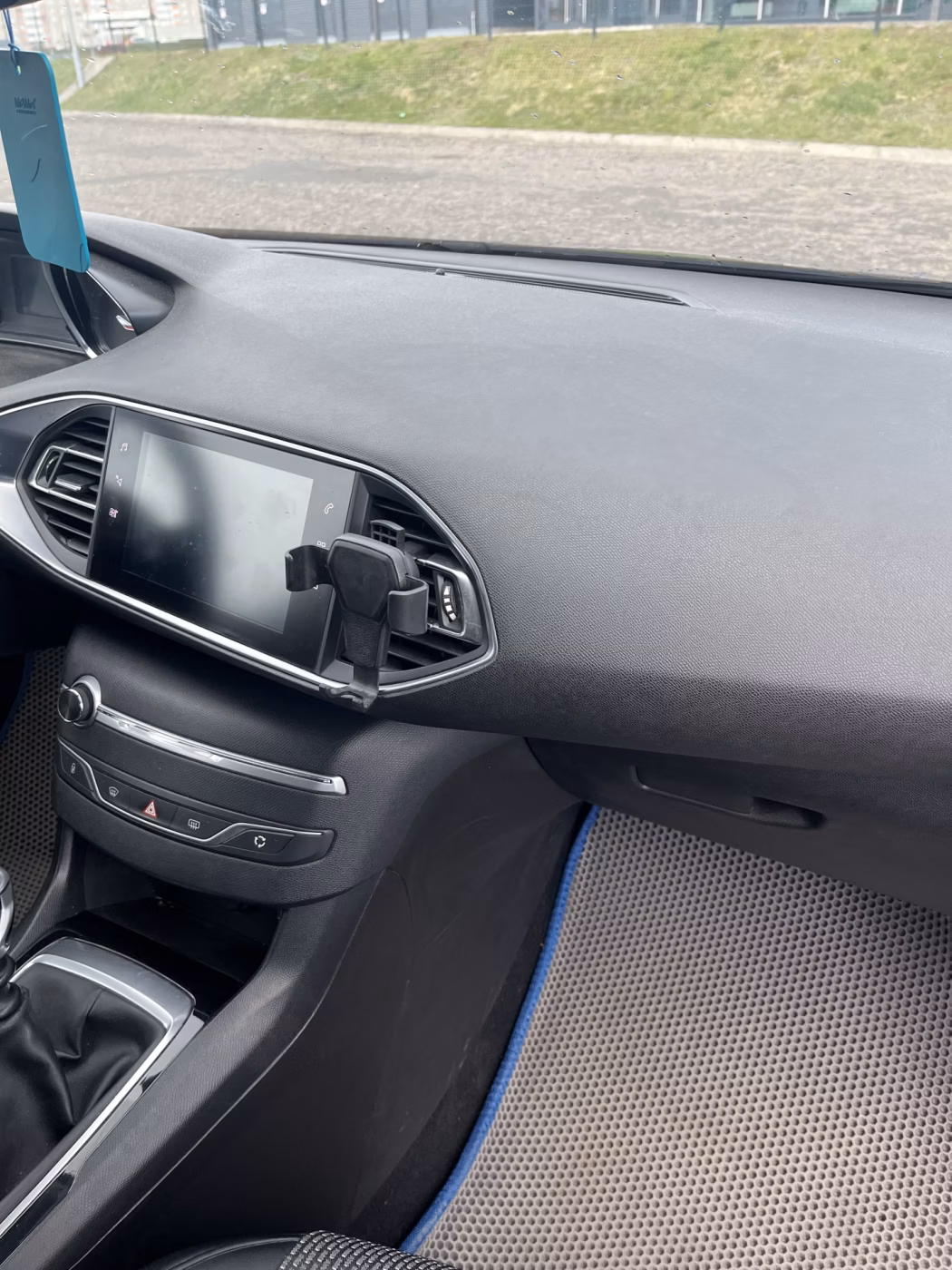 Peugeot 308 фото 11
