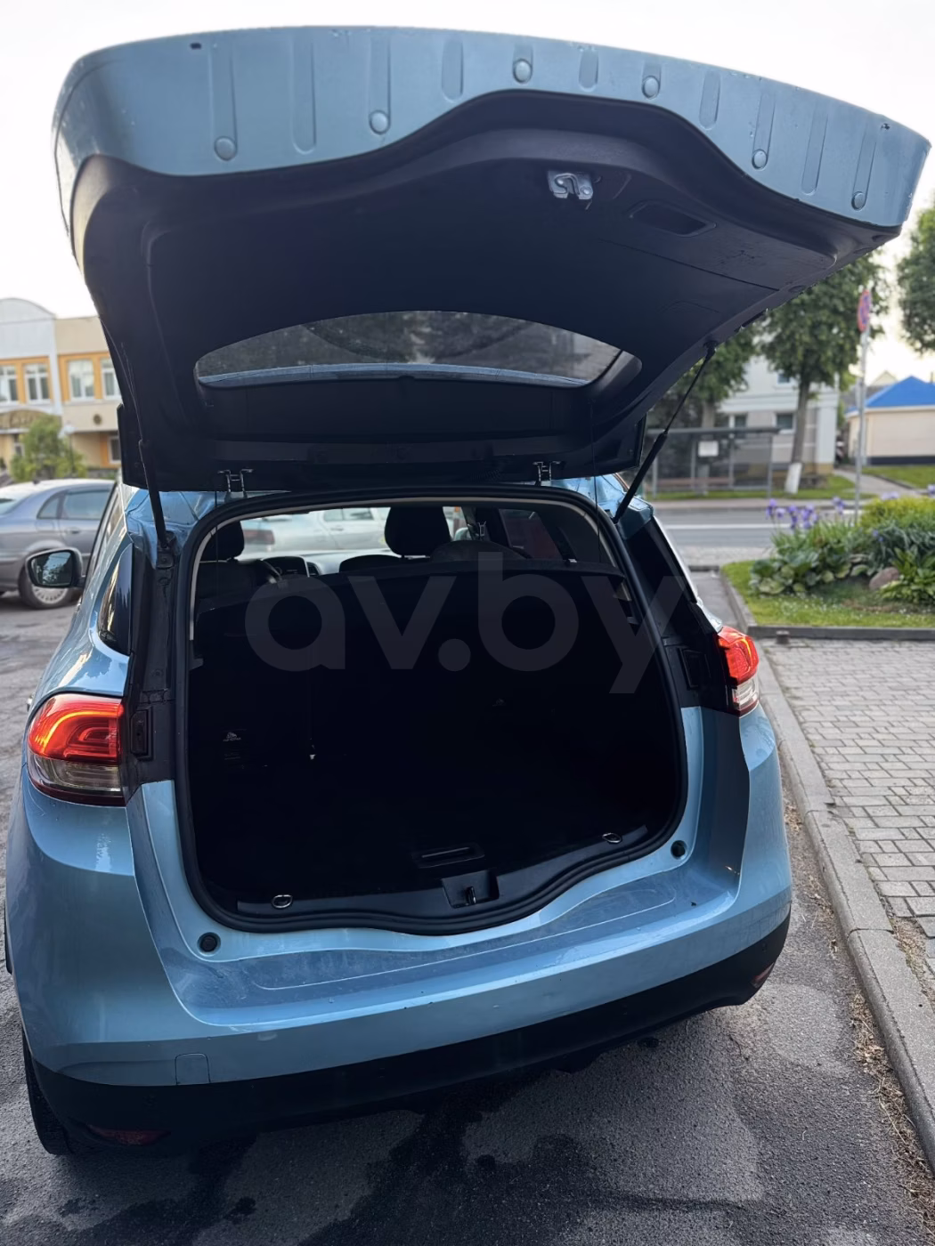 Renault Scenic фото 5