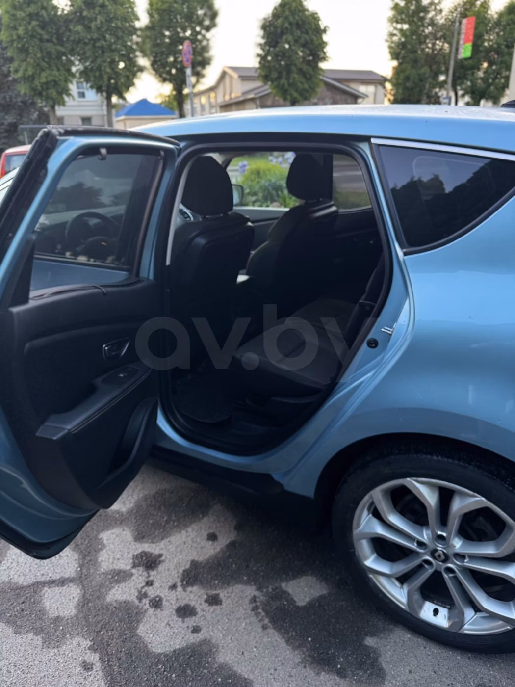 Renault Scenic фото 9