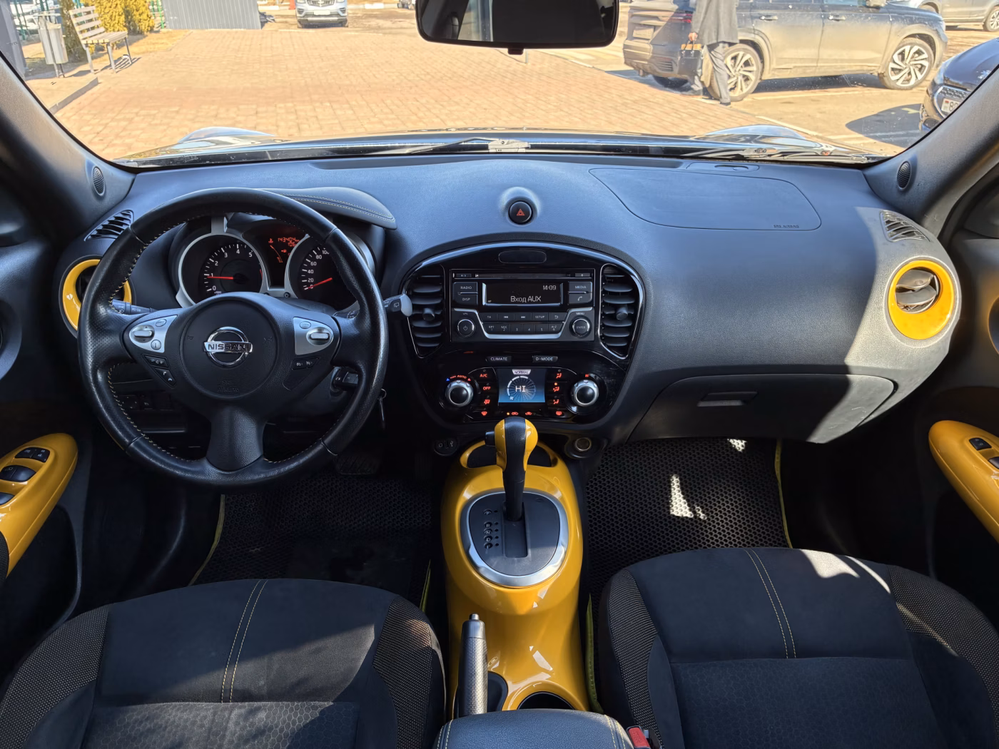 Nissan Juke фото 13