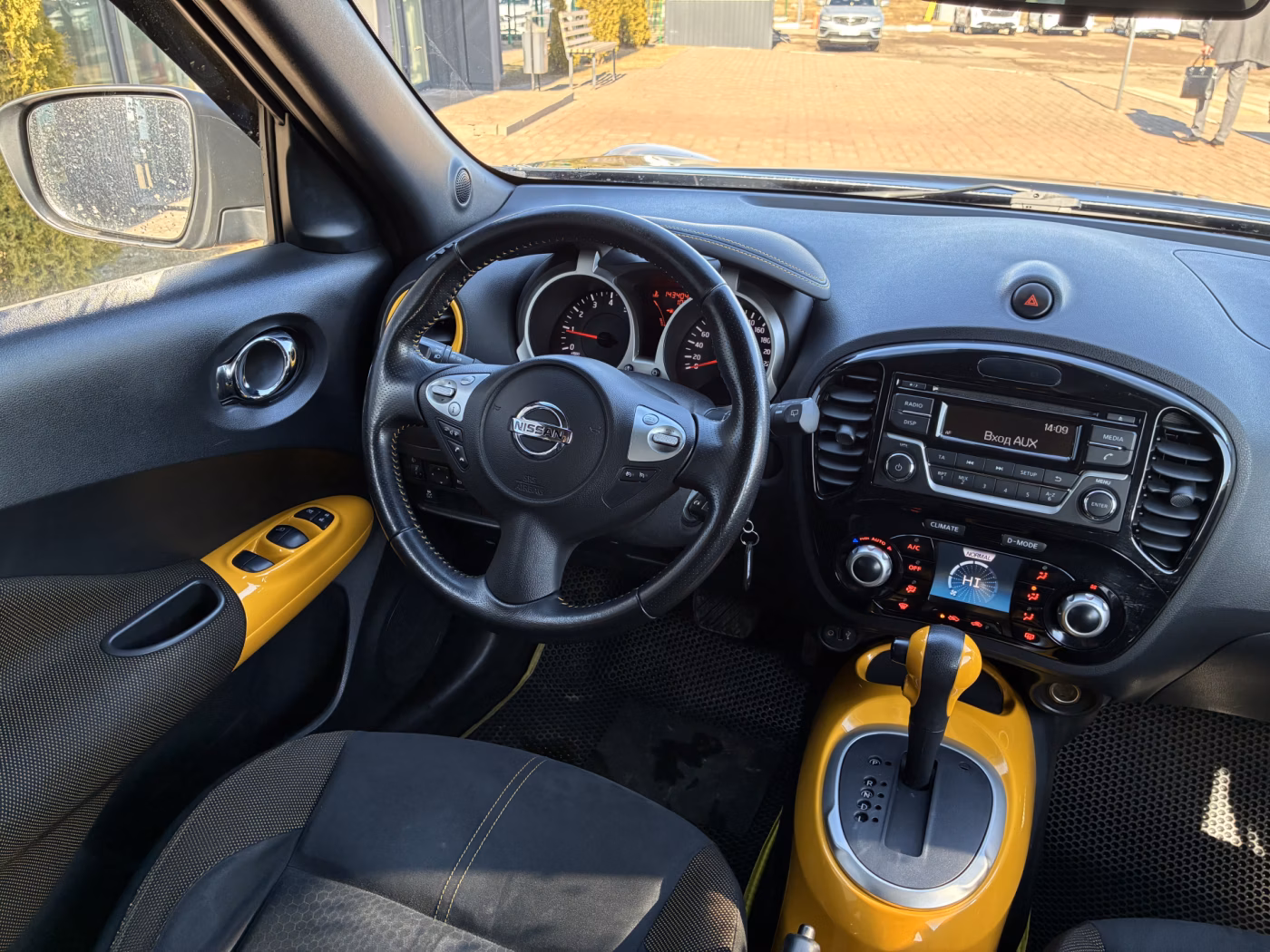Nissan Juke фото 17