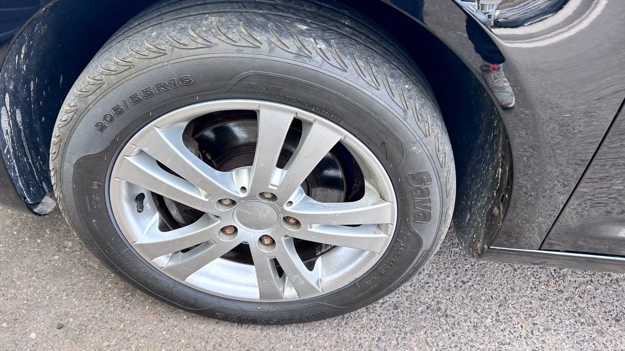 Volkswagen Touran фото 15