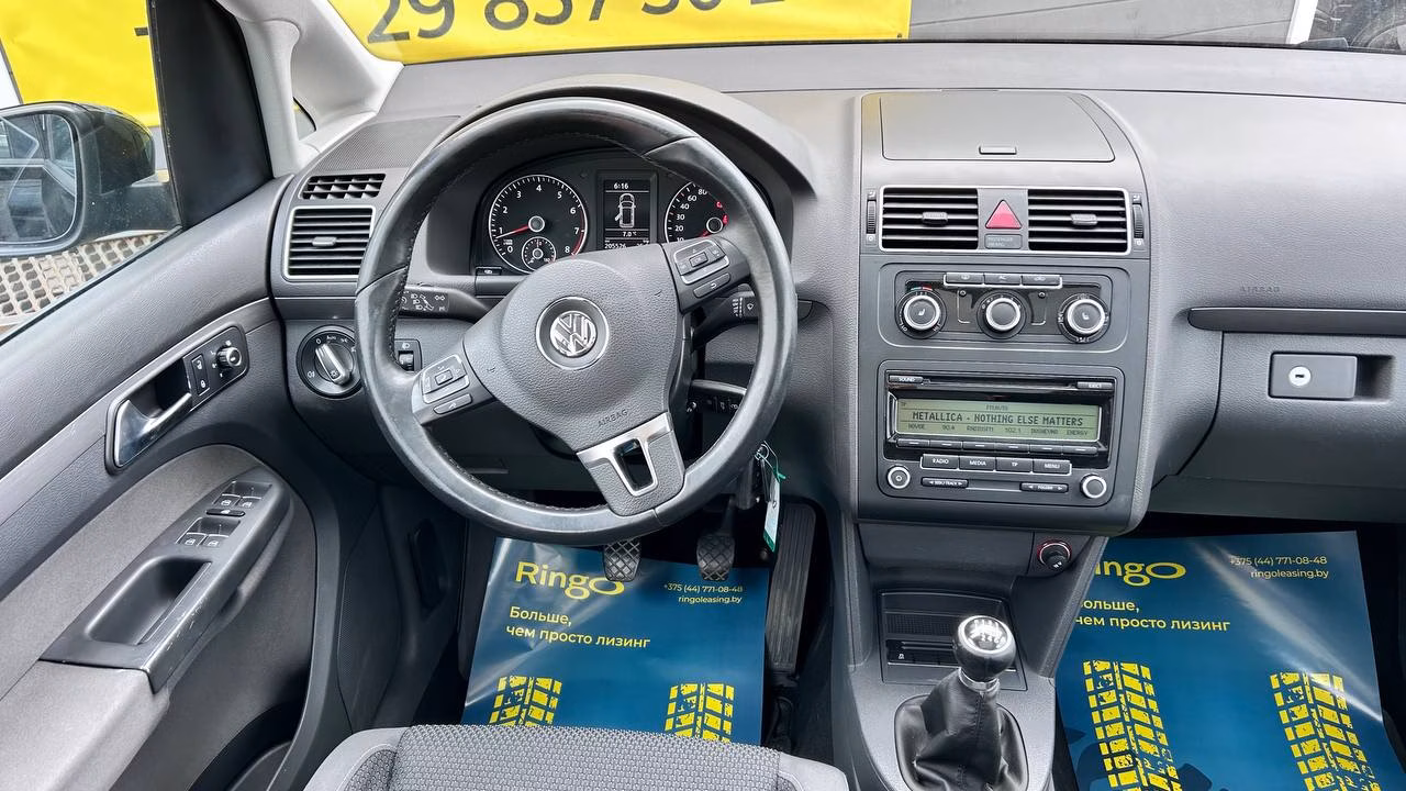 Volkswagen Touran фото 18