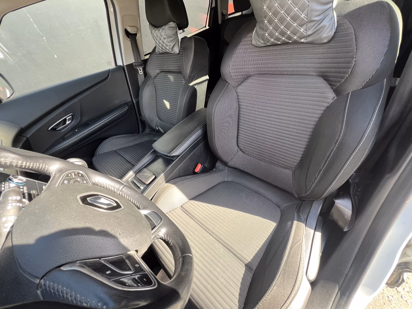 Renault Grand Scenic фото 9