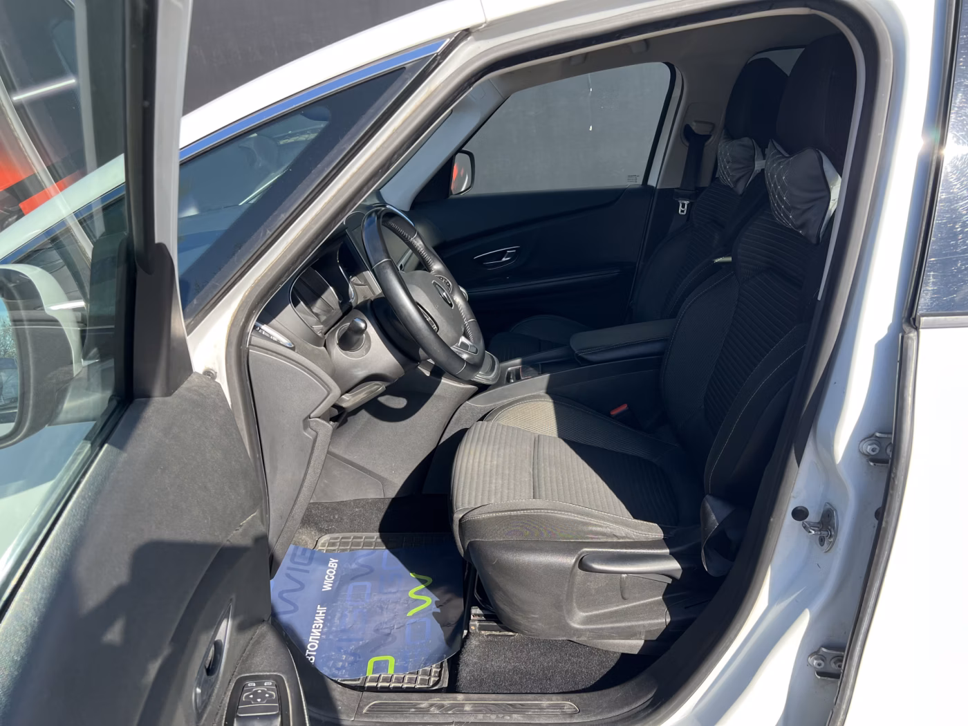 Renault Grand Scenic фото 10