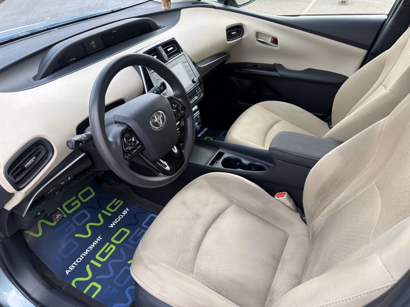 Toyota Prius фото 8