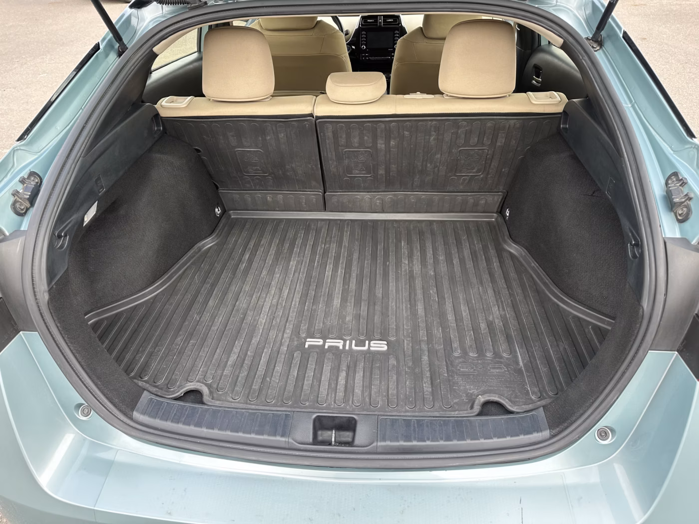 Toyota Prius фото 10
