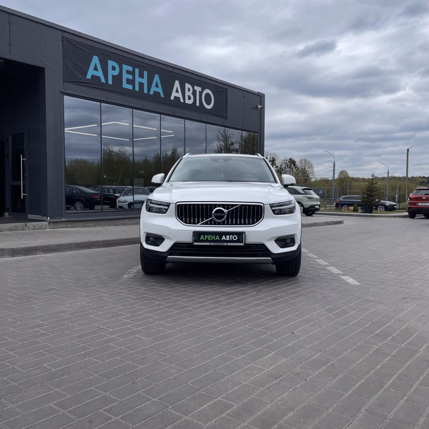 Volvo XC40 фото 2