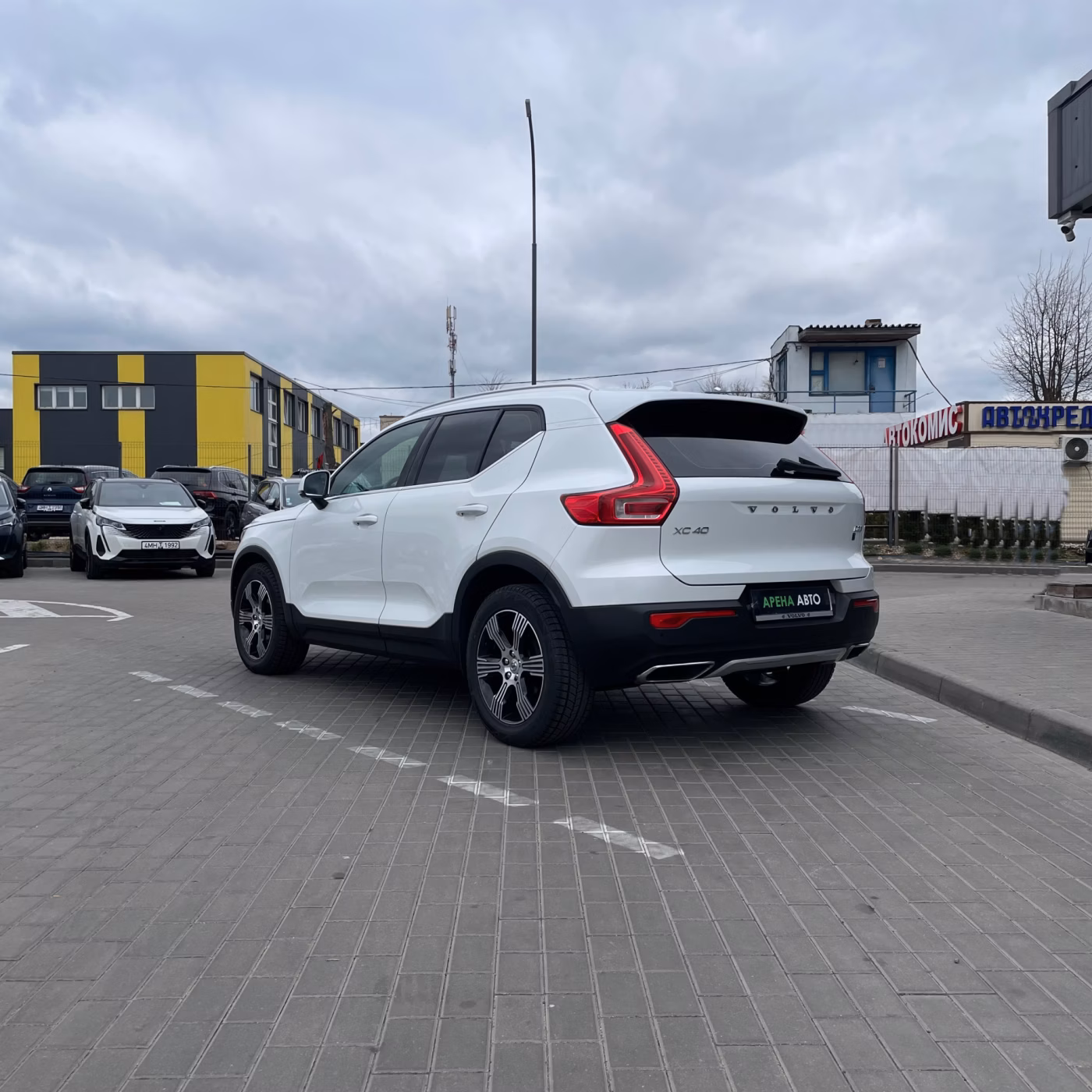 Volvo XC40 фото 6