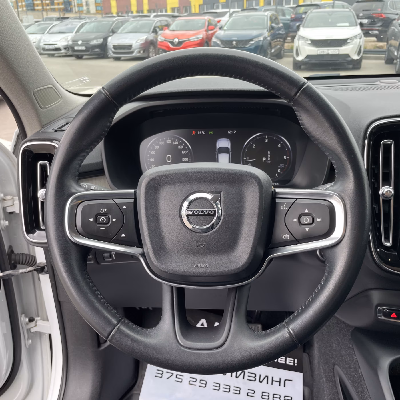 Volvo XC40 фото 16
