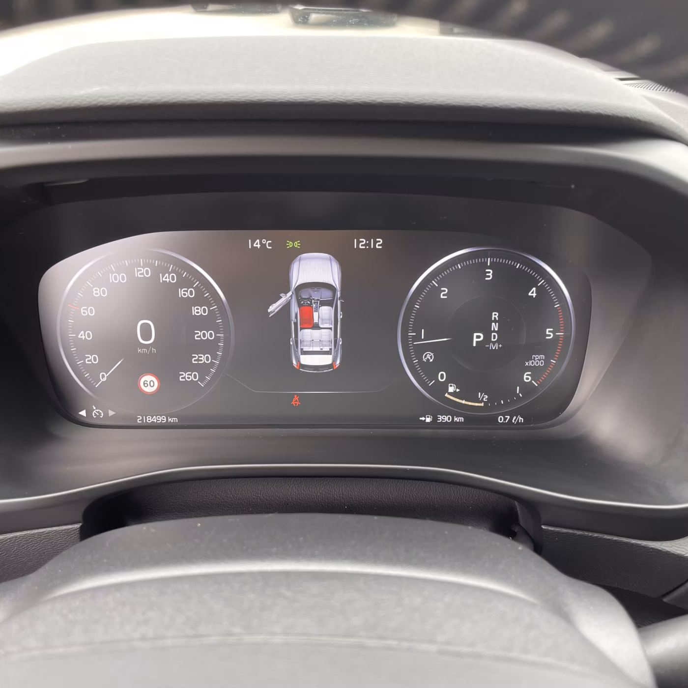 Volvo XC40 фото 19