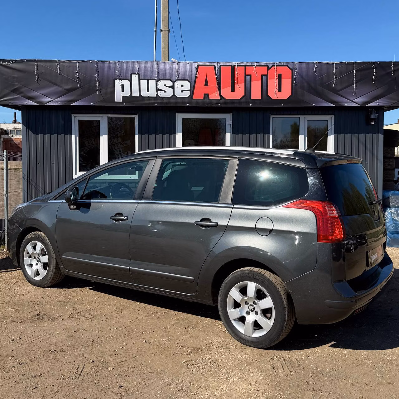 Peugeot 5008 фото 4