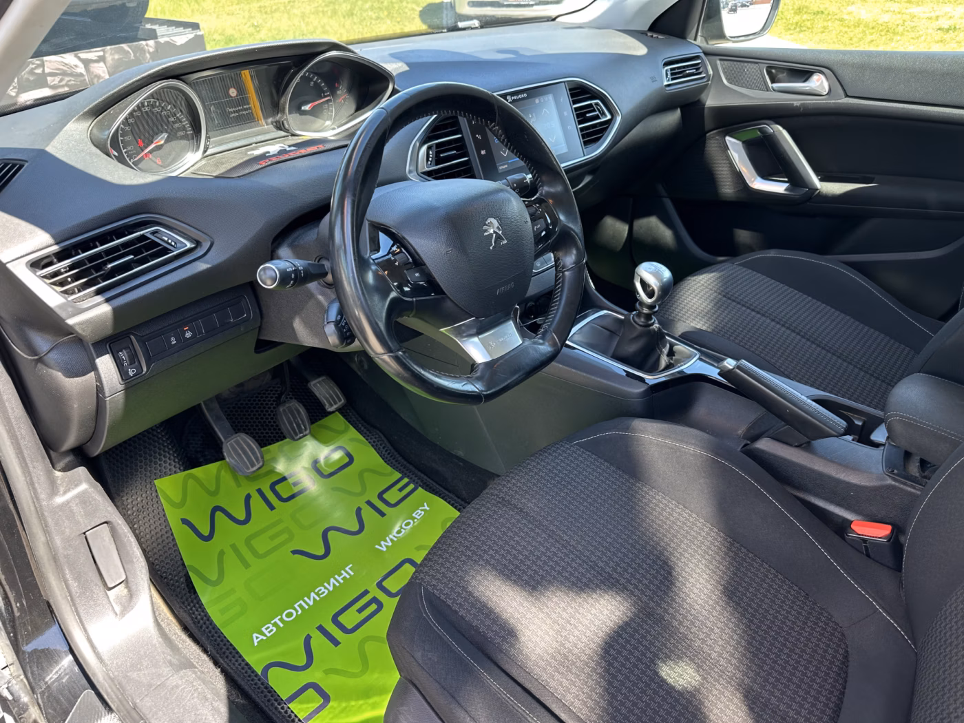 Peugeot 308 фото 7